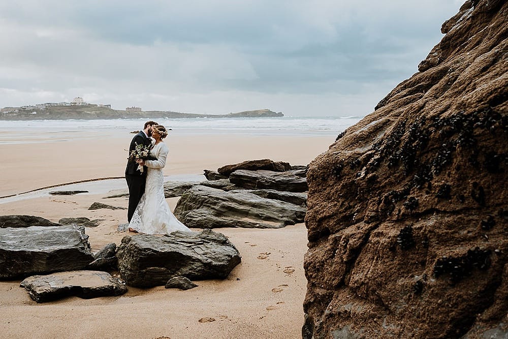 Image by <a class="text-p3" href="https://www.alexapoppeweddingphotography.com" target="_blank">Alexa Poppe Photography</a>.