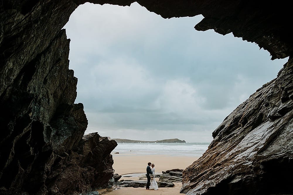 Image by <a class="text-p3" href="https://www.alexapoppeweddingphotography.com" target="_blank">Alexa Poppe Photography</a>.