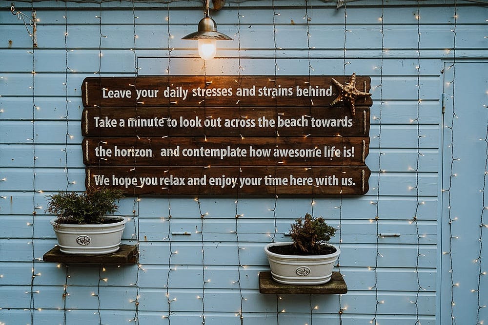 Image by <a class="text-p3" href="https://www.alexapoppeweddingphotography.com" target="_blank">Alexa Poppe Photography</a>.