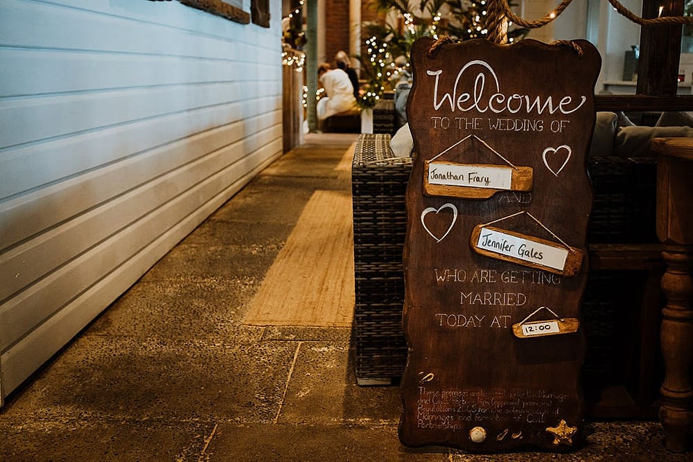 Image by <a class="text-p3" href="https://www.alexapoppeweddingphotography.com" target="_blank">Alexa Poppe Photography</a>.