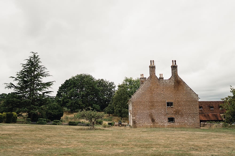 Image by <a class="text-p3" href="https://www.rebeccasearlephotography.co.uk" target="_blank">Rebecca Searle Photography</a>.