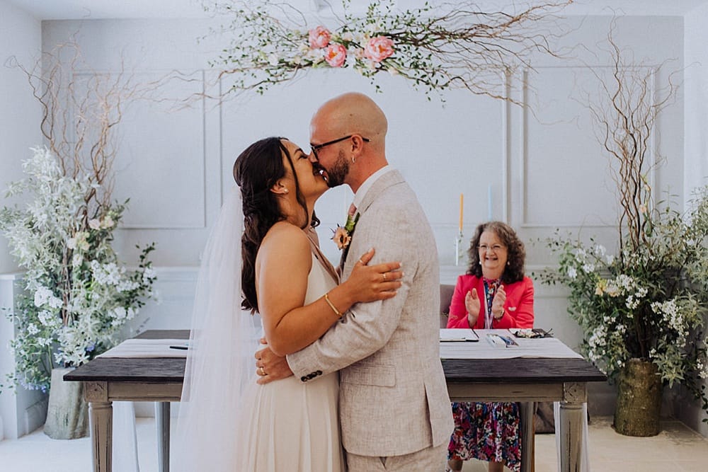 Image by <a class="text-p3" href="https://manonpauffin.com" target="_blank">Manon Pauffin Photography</a>.