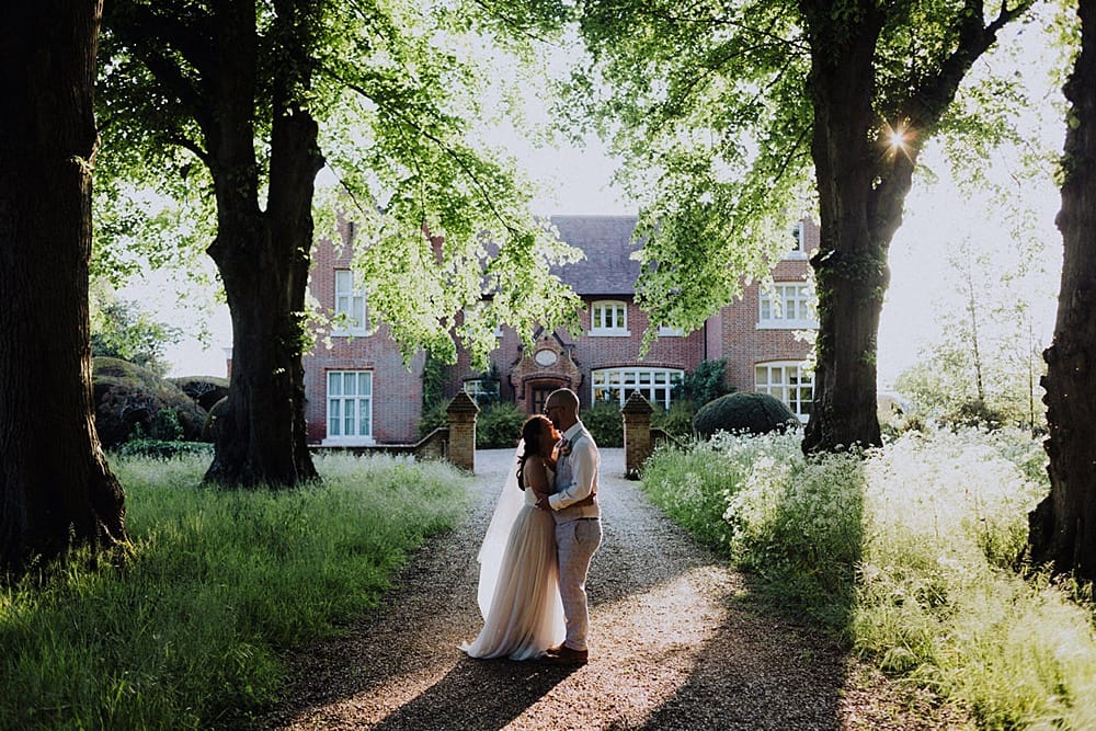 Image by <a class="text-p3" href="https://manonpauffin.com" target="_blank">Manon Pauffin Photography</a>.