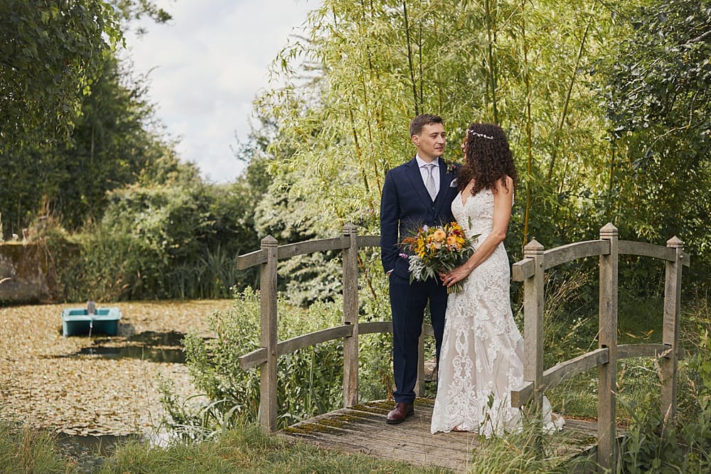 Image by <a class="text-p3" href="http://helloromancephotography.com" target="_blank">Hello Romance Photography</a>.