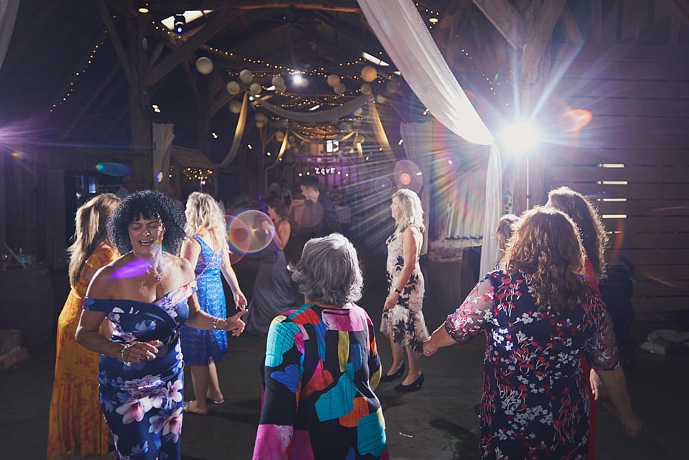 Image by <a class="text-p3" href="http://helloromancephotography.com" target="_blank">Hello Romance Photography</a>.