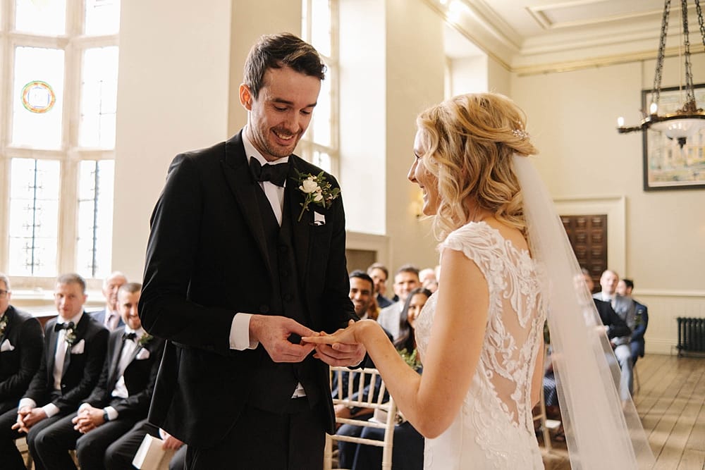 Image by <a class="text-p3" href="https://www.alinereis.co.uk" target="_blank">Aline Reis Photography</a>.