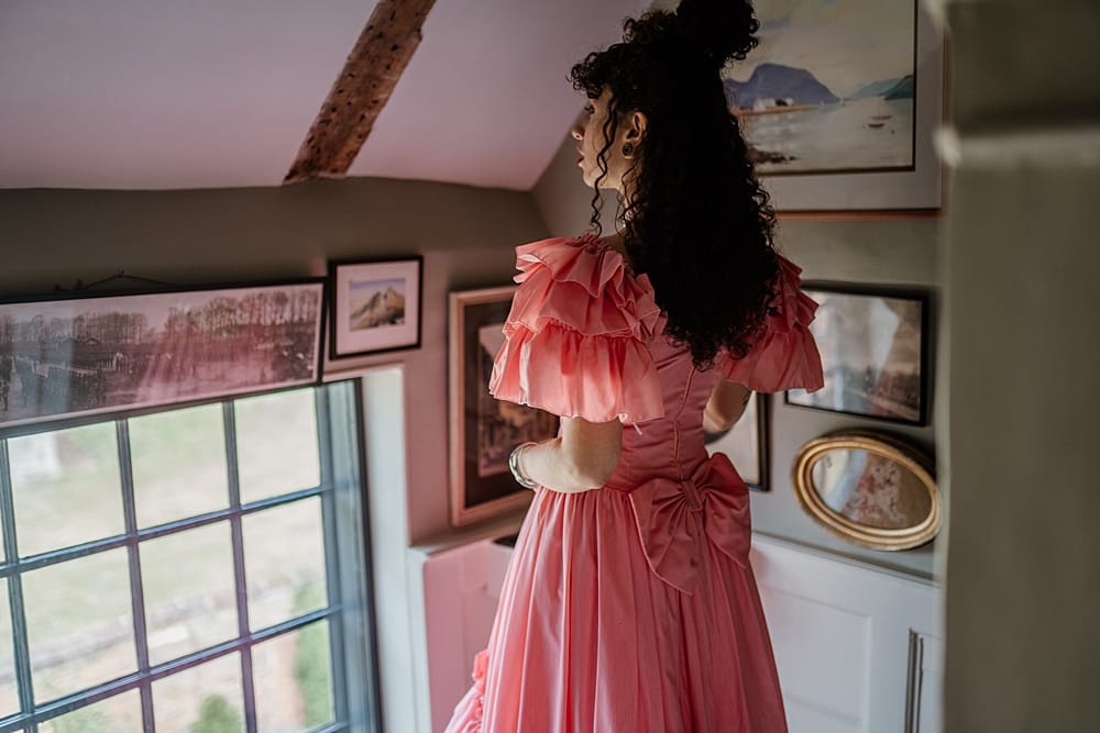 Image by <a class="text-p3" href="https://www.fablesinfocus.co.uk" target="_blank">Fables in Focus</a>.