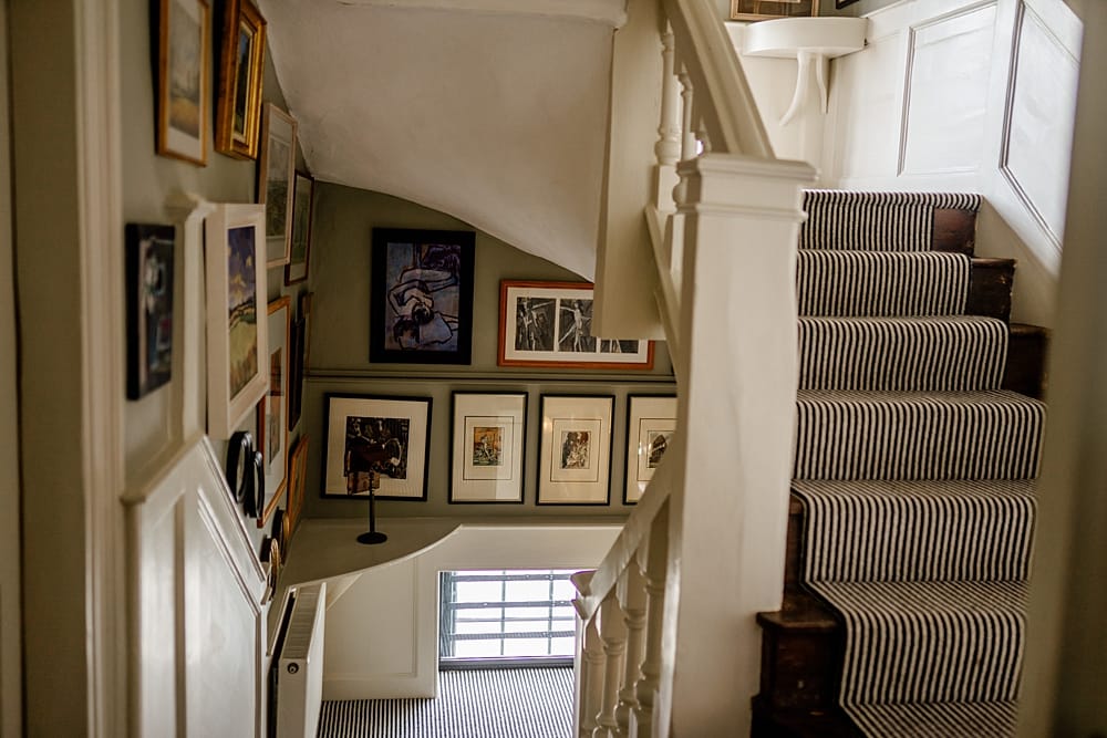 Image by <a class="text-p3" href="https://www.fablesinfocus.co.uk" target="_blank">Fables in Focus</a>.