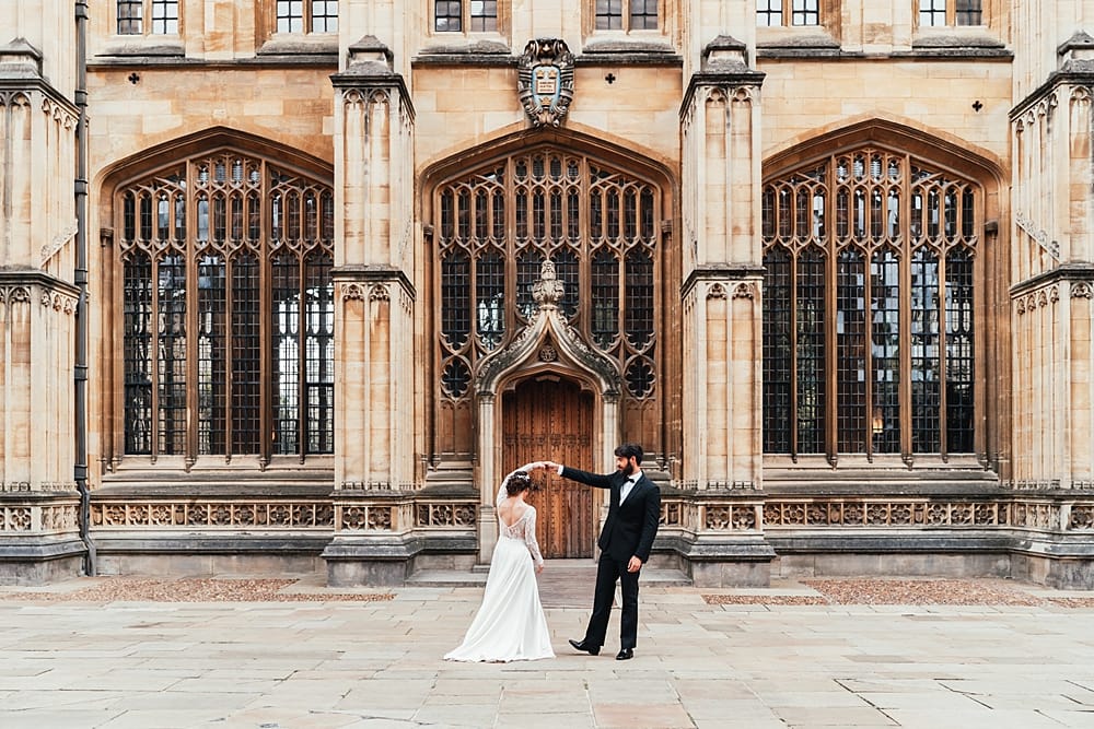 Image by <a class="text-p3" href="https://suzyelizabethphotography.co.uk" target="_blank">Suzy Elizabeth Photography</a>.