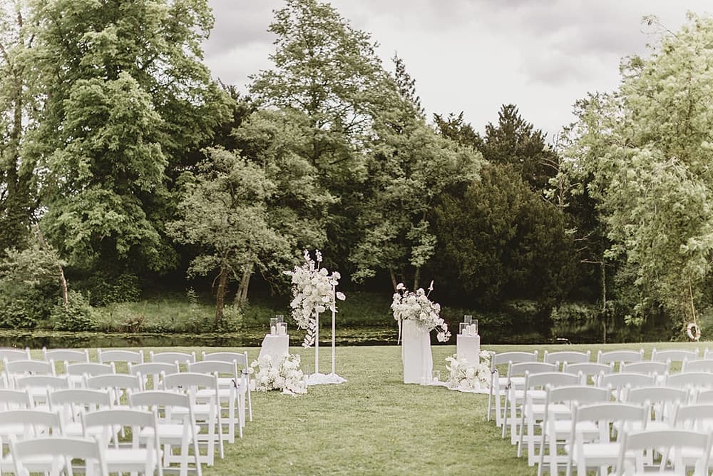 Image by <a class="text-p3" href="https://www.amylouphotography.co.uk" target="_blank">Amy Lou Photography</a>.