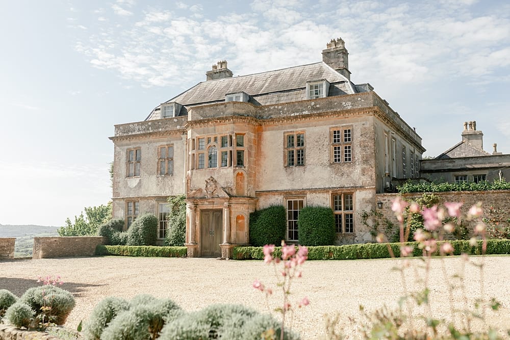 Image by <a class="text-p3" href="https://www.jenniferjanephotography.co.uk" target="_blank">Jennifer Jane Photography</a>.