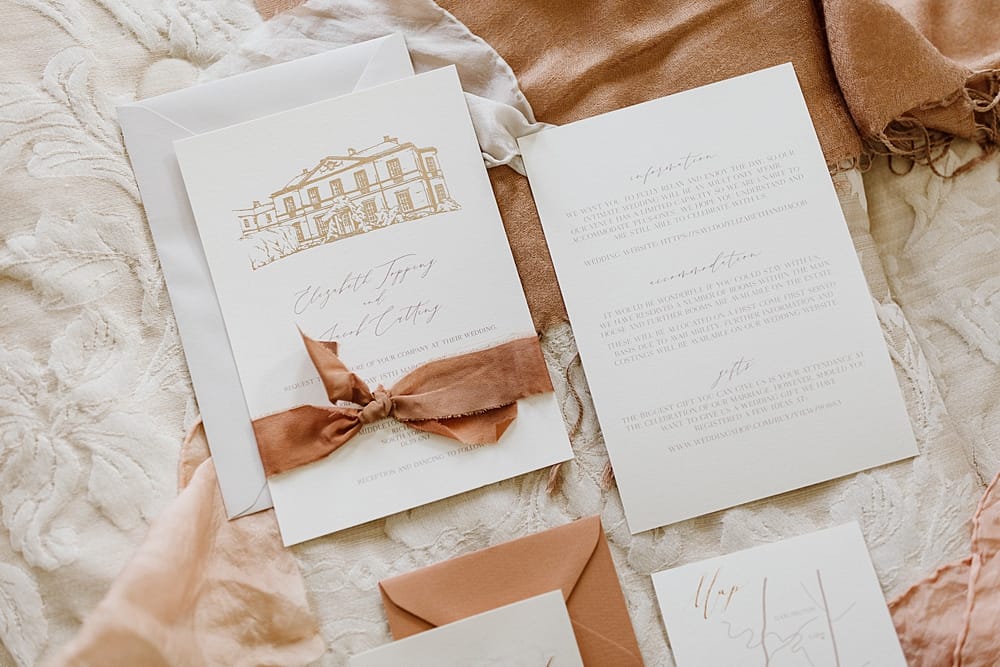 Image by <a class="text-p3" href="https://www.freyaraby.co.uk" target="_blank">Freya Raby Photography</a>.