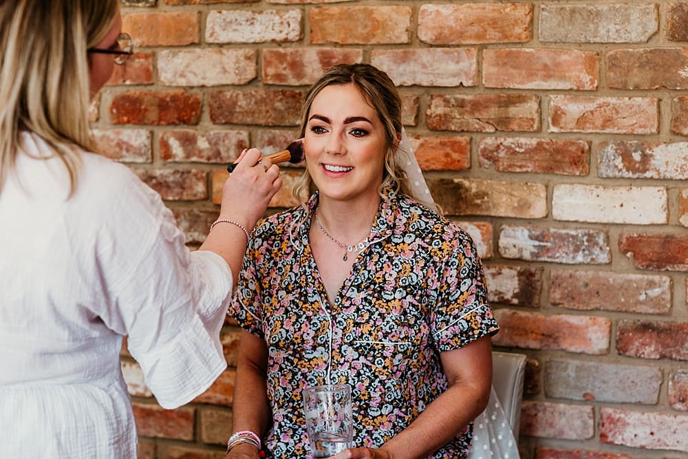 Image by <a class="text-p3" href="http://www.lightandlacephotography.co.uk" target="_blank">Light & Lace Photography</a>.