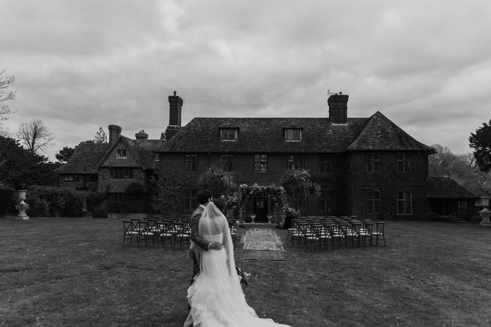 Image by <a class="text-p3" href="https://thechamberlins.co" target="_blank">The Chamberlins</a>.