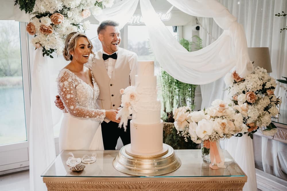 Image by <a class="text-p3" href="http://www.boyntonweddingphotography.co.uk" target="_blank">David Boynton Photography</a>.