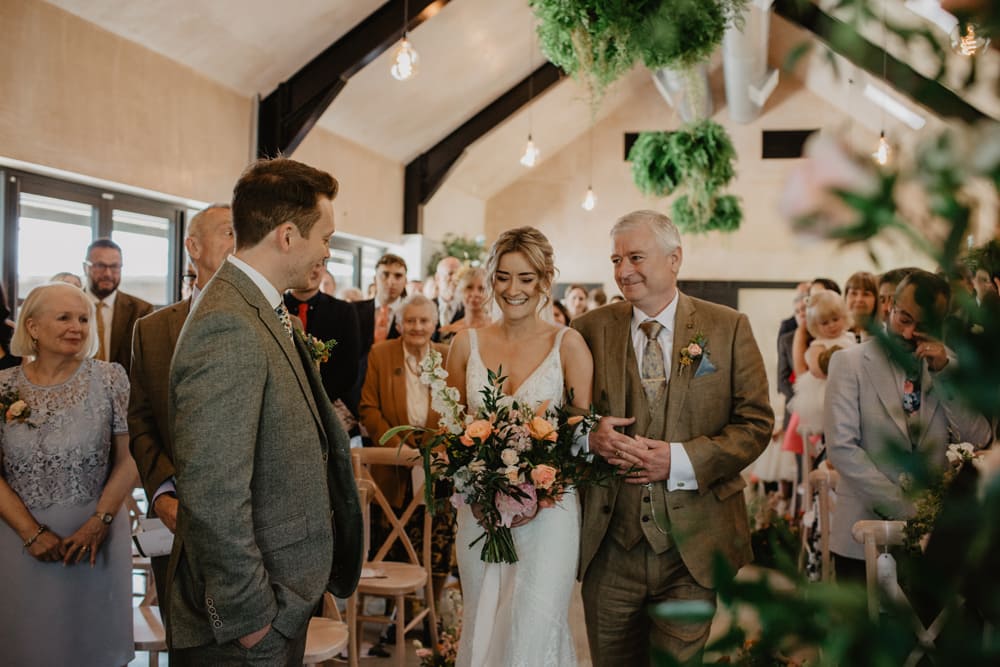 Image by <a class="text-p3" href="https://www.staceyanna.com" target="_blank">Stacey Anna Photography</a>.