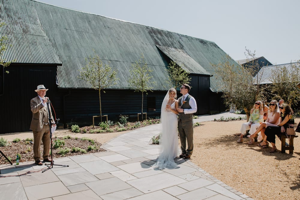 Image by <a class="text-p3" href="https://www.staceyanna.com" target="_blank">Stacey Anna Photography</a>.