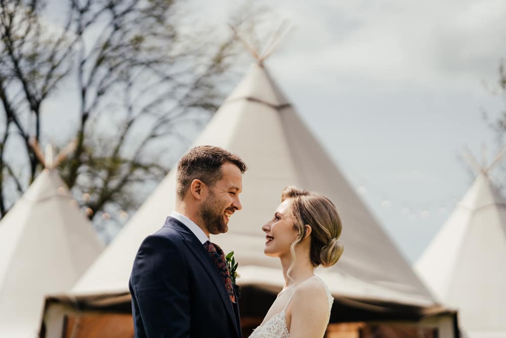 Image by <a class="text-p3" href="https://lunaweddings.co.uk" target="_blank">Luna Wedding Photography</a>.