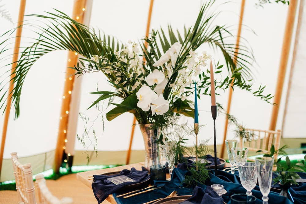 Image by <a class="text-p3" href="https://lunaweddings.co.uk" target="_blank">Luna Wedding Photography</a>.