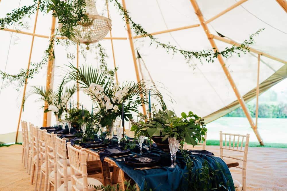 Image by <a class="text-p3" href="https://lunaweddings.co.uk" target="_blank">Luna Wedding Photography</a>.