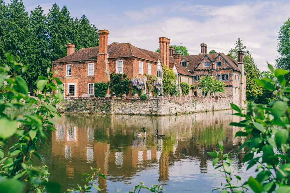 Image by <a class="text-p3" href="https://robtarren.co.uk" target="_blank">Rob Tarren Photography</a>.