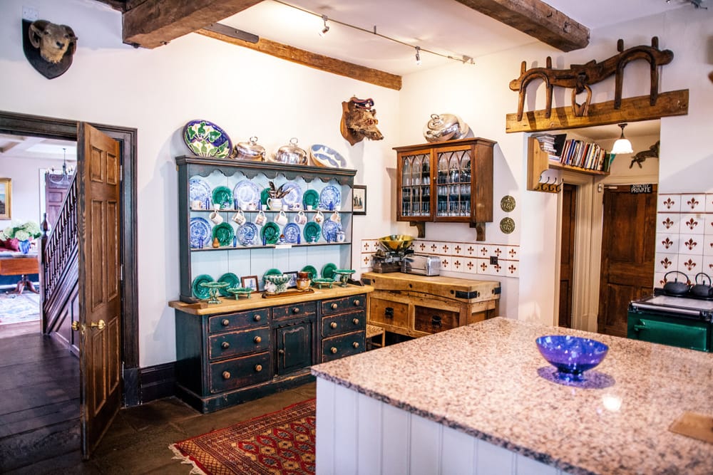 Image by <a class="text-p3" href="http://heartfulloftea.com" target="_blank">Heart Full of Tea</a>.