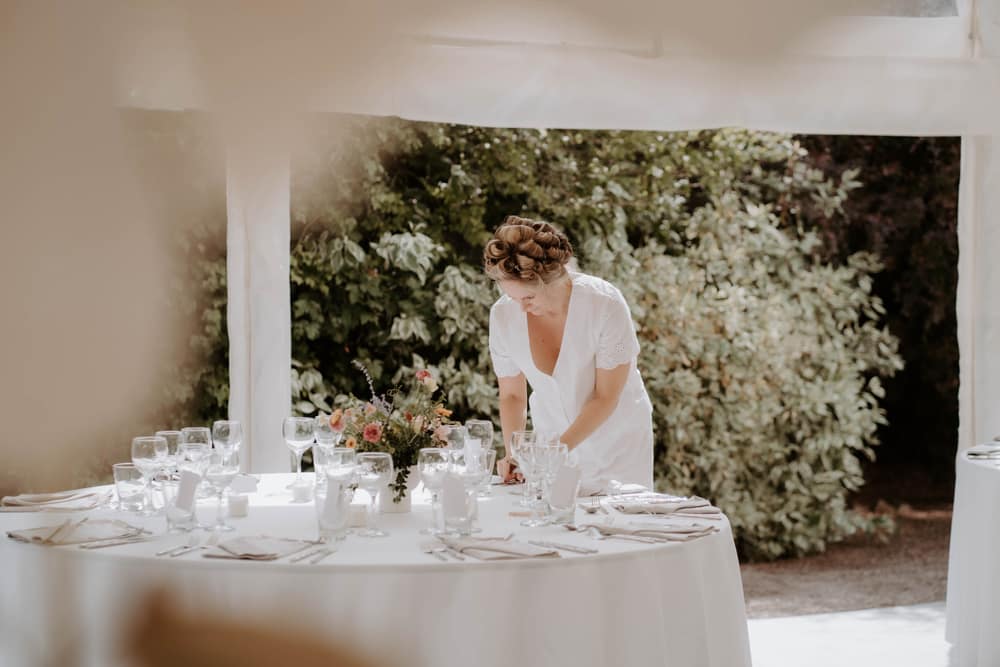 Image by <a class="text-p3" href="https://emilyjayneweddings.co.uk" target="_blank">Emily Jayne Weddings</a>.