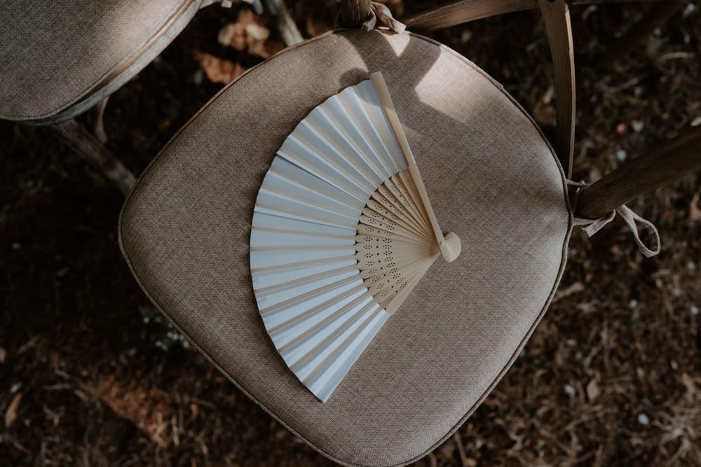 Image by <a class="text-p3" href="https://emilyjayneweddings.co.uk" target="_blank">Emily Jayne Weddings</a>.