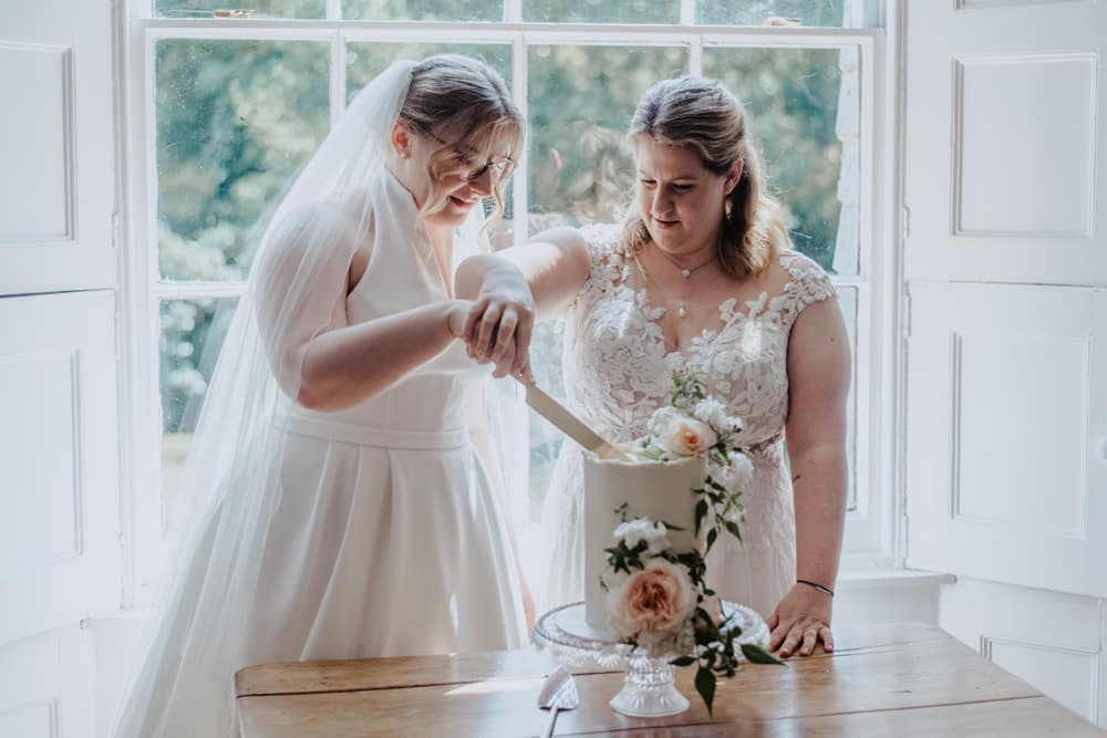 Image by <a class="text-p3" href="https://www.sofiemichellephotography.co.uk" target="_blank">Sofie Michelle Photography</a>.