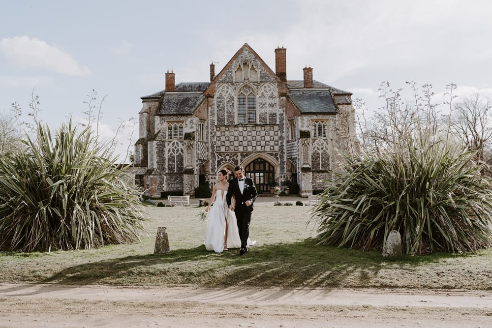 Image by <a class="text-p3" href="https://sharoncudworthphotography.com" target="_blank">Sharon Cudworth Photography</a>.