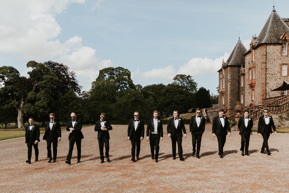 Image by <a class="text-p3" href="http://www.colinianross.com" target="_blank">Colin Ross Photography</a>.