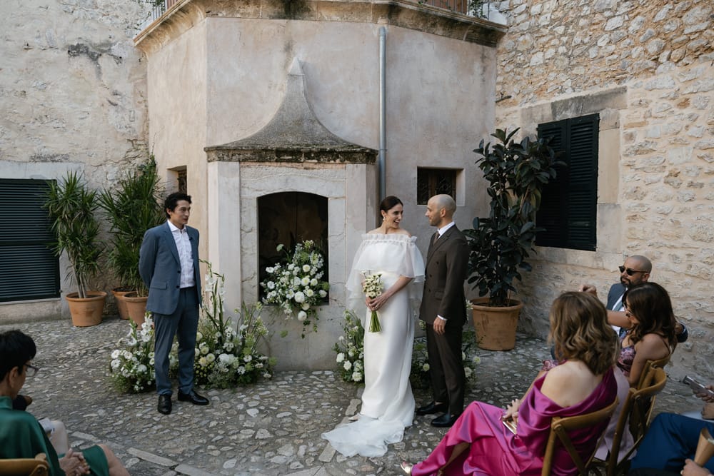 Image by <a class="text-p3" href="https://marcossanchez.net" target="_blank">Marcos Sanchez</a>.