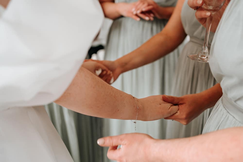 Image by <a class="text-p3" href="https://photographybycharli.com" target="_blank">Photography by Charli</a>.