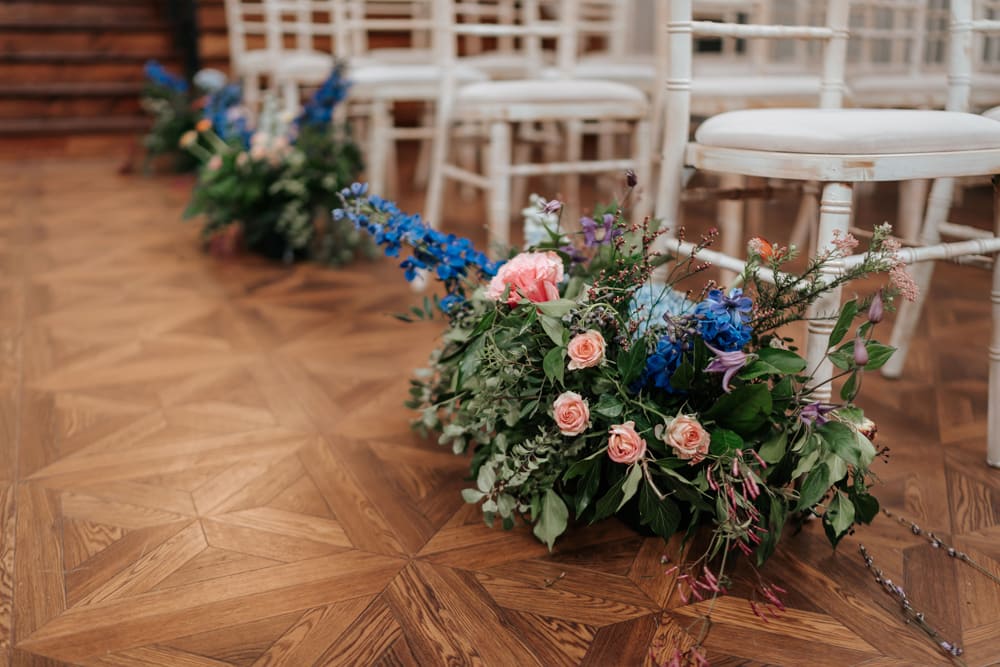 Image by <a class="text-p3" href="https://photographybycharli.com" target="_blank">Photography by Charli</a>.