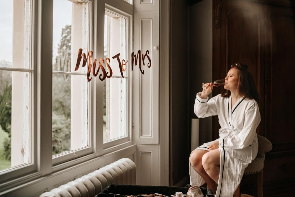 Image by <a class="text-p3" href="https://photographybycharli.com" target="_blank">Photography by Charli</a>.