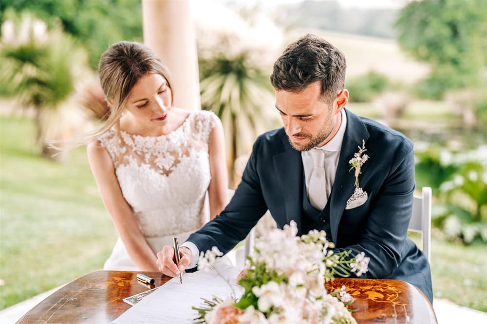 Image by <a class="text-p3" href="https://www.danward.co.uk" target="_blank">Dan Ward Photography</a>.