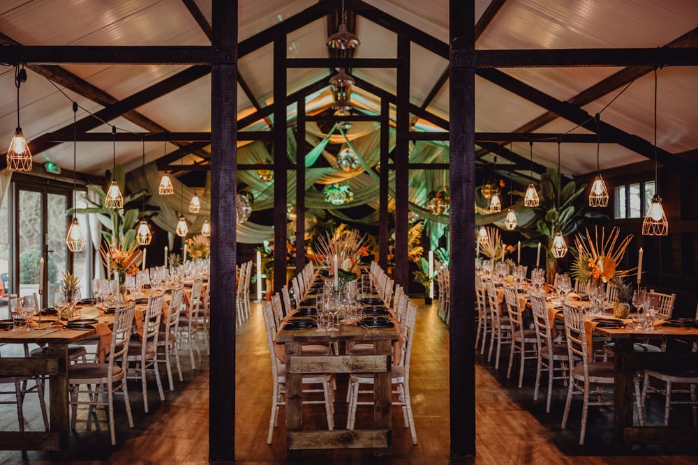 Image by <a class="text-p3" href="https://www.auroragrey.co.uk" target="_blank">Aurora Grey Photography</a>.