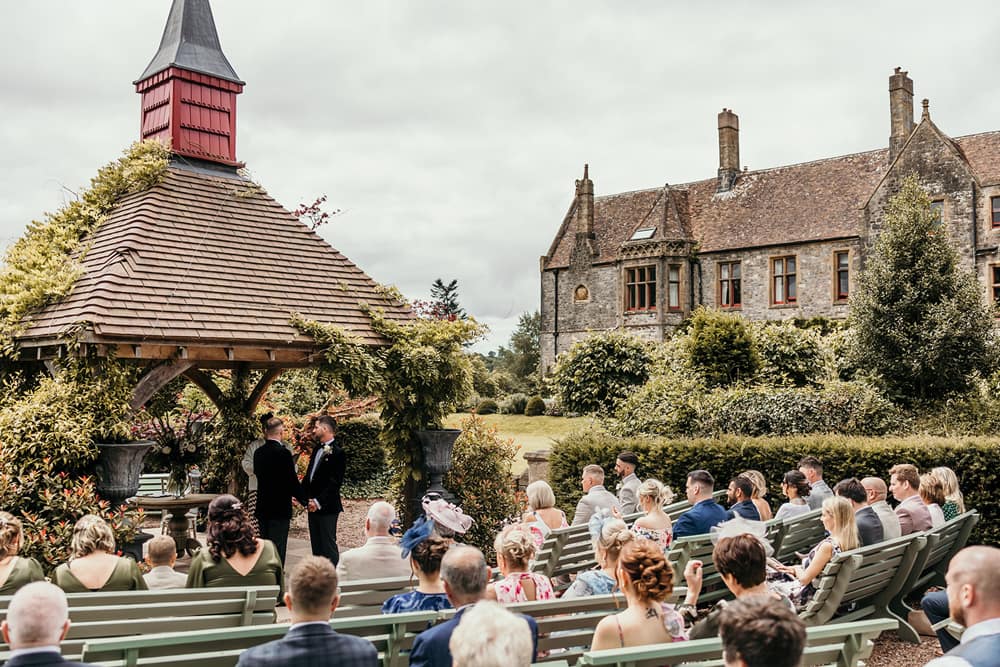 Image by <a class="text-p3" href="https://www.rockrosephotography.co.uk" target="_blank">Rockrose Photography</a>.