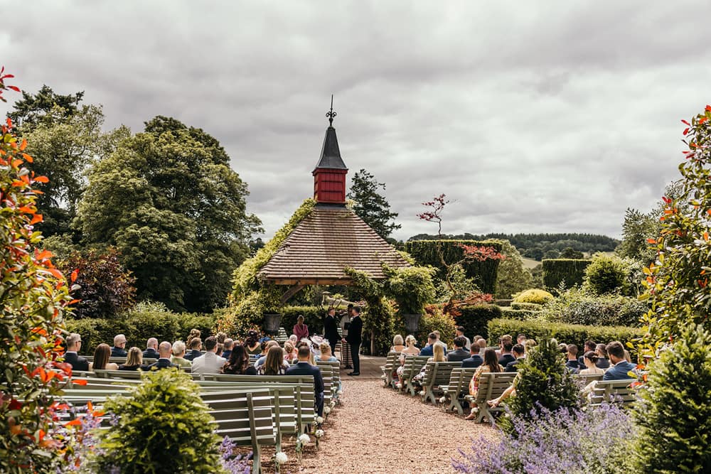 Image by <a class="text-p3" href="https://www.rockrosephotography.co.uk" target="_blank">Rockrose Photography</a>.