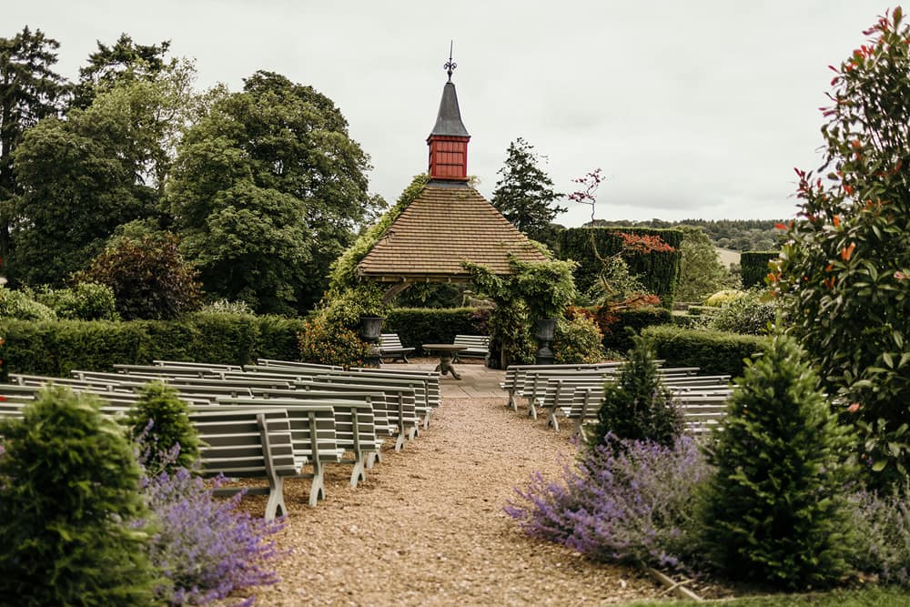 Image by <a class="text-p3" href="https://www.rockrosephotography.co.uk" target="_blank">Rockrose Photography</a>.