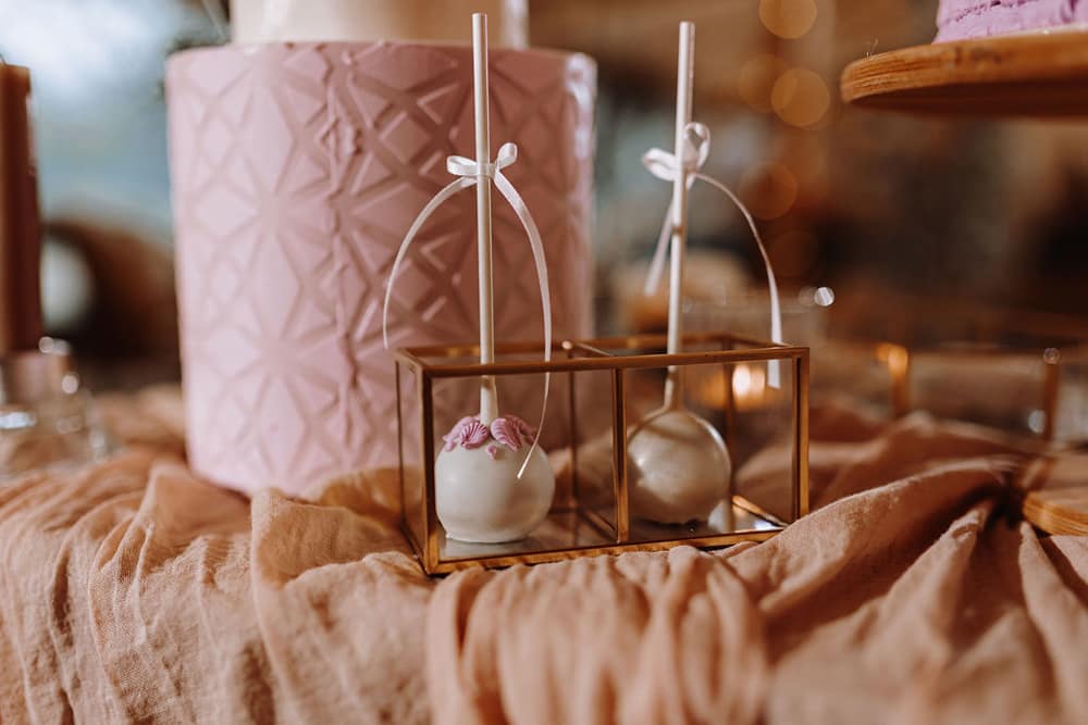 Image by <a class="text-p3" href="https://www.ivyhousephotography.co.uk" target="_blank">Ivyhouse Photography</a>.