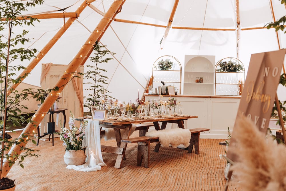 Image by <a class="text-p3" href="https://www.ivyhousephotography.co.uk" target="_blank">Ivyhouse Photography</a>.