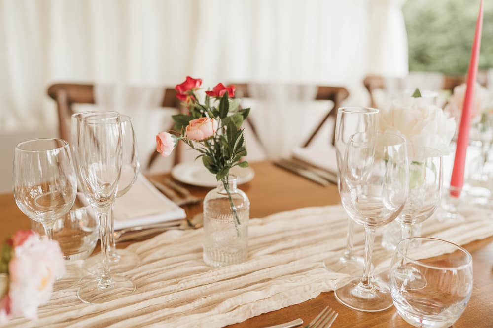 Image by <a class="text-p3" href="https://www.photographybyamielouise.com" target="_blank">Photography by Amie Louise</a>.