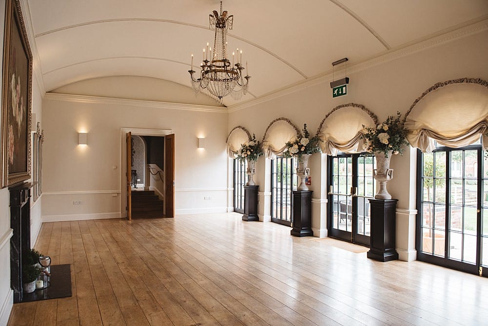 Image by <a class="text-p3" href="https://divinedayphotography.com" target="_blank">Divine Day Photography</a>.