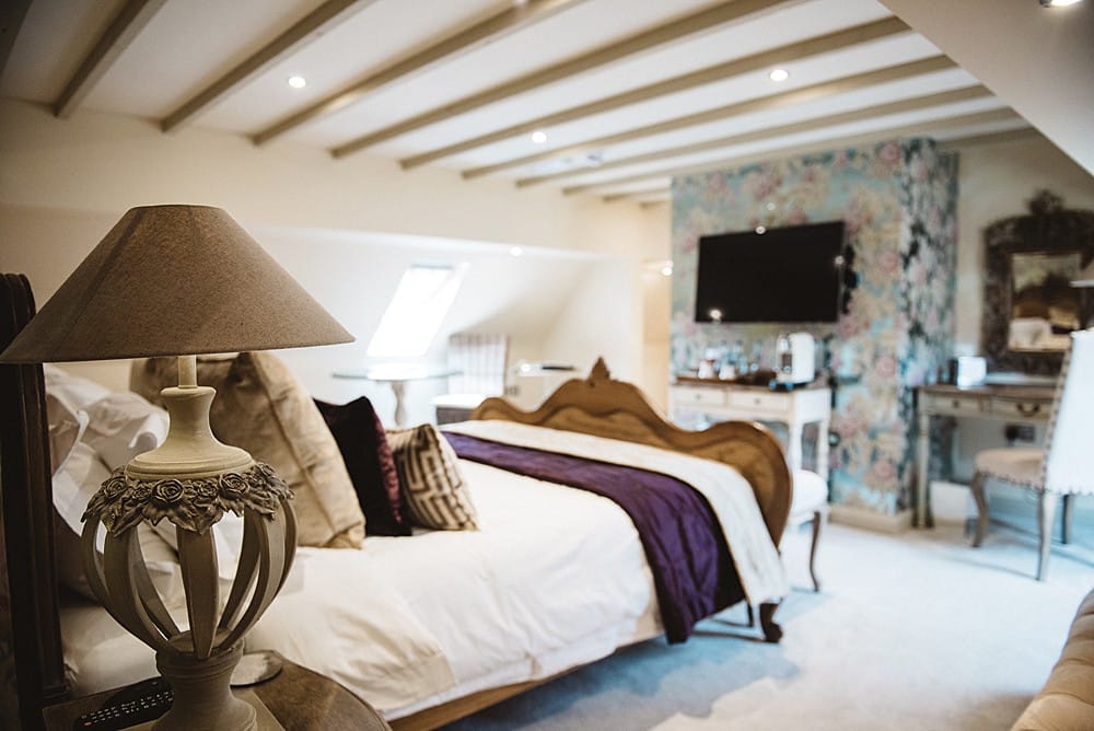 Image by <a class="text-p3" href="https://divinedayphotography.com" target="_blank">Divine Day Photography</a>.