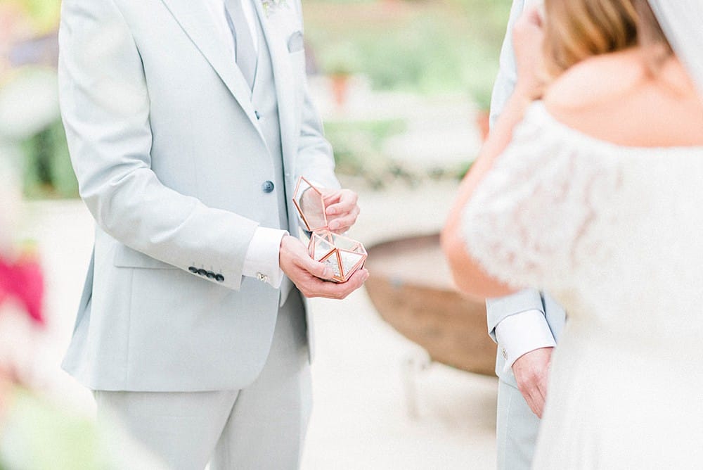 Image by <a class="text-p3" href="http://sarahjaneethan.co.uk" target="_blank">Sarah-Jane Ethan Photography</a>.