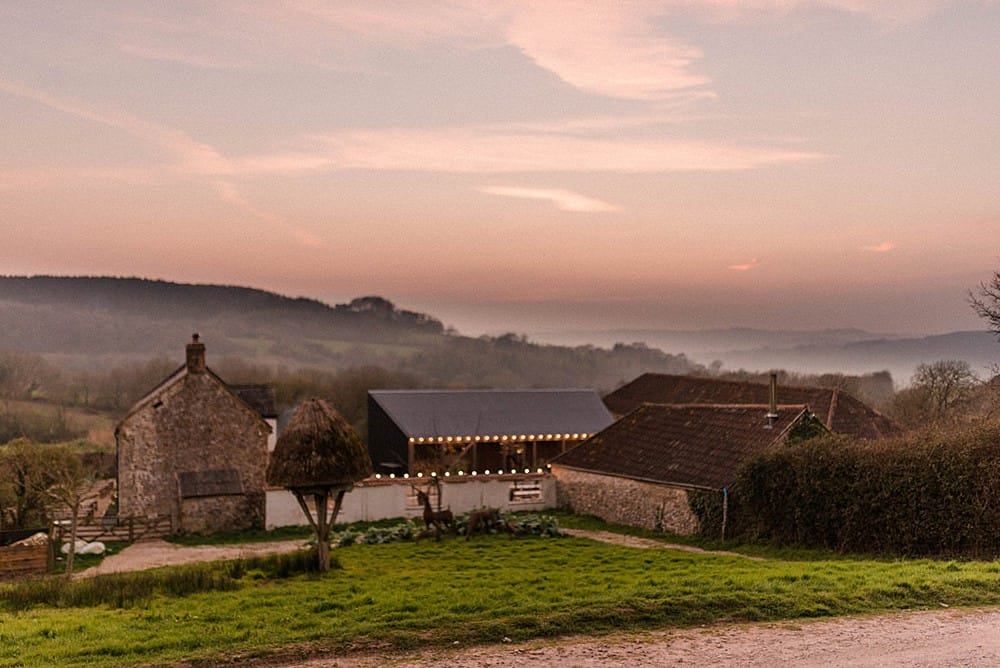 Image by <a class="text-p3" href="http://sarahjaneethan.co.uk" target="_blank">Sarah-Jane Ethan Photography</a>.