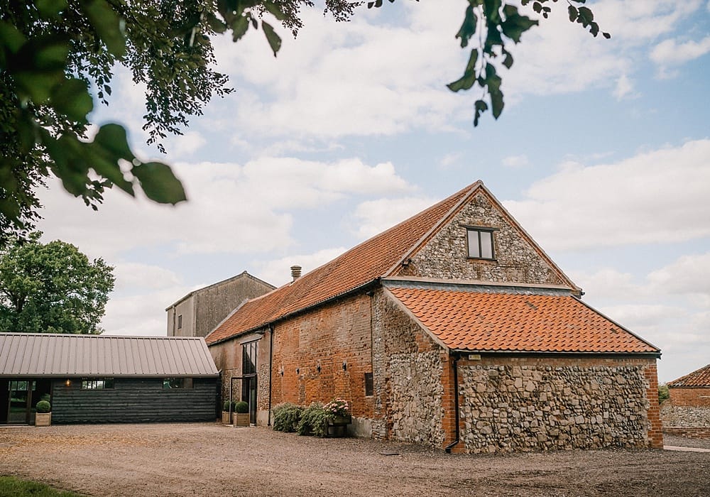 Image by <a class="text-p3" href="http://www.luisholden.com" target="_blank">Luis Holden Photography</a>.