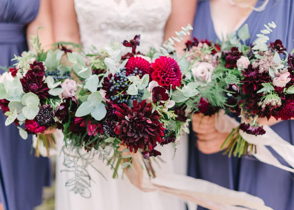 Image by <a class="text-p3" href="http://www.hannahduffy.com" target="_blank">Hannah Duffy Photography</a> |  Planning by <a class="text-p3" href="http://www.katrinaotterweddings.co.uk" target="_blank">Katrina Otter Weddings</a>.