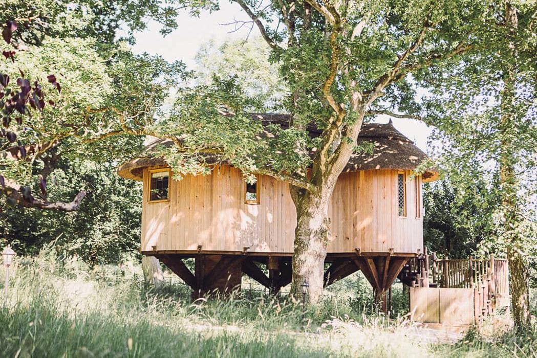 Image by <a class="text-p3" href="https://www.jenniferjanephotography.co.uk" target="_blank">Jennifer Jane Photography</a>.